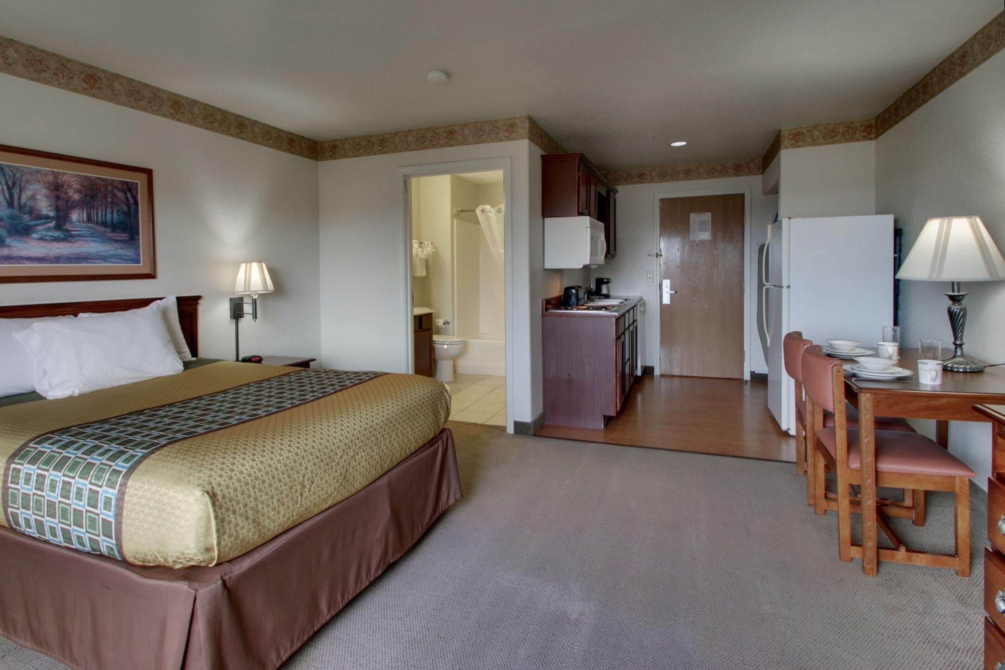 All Towne Suites Saint Robert Esterno foto
