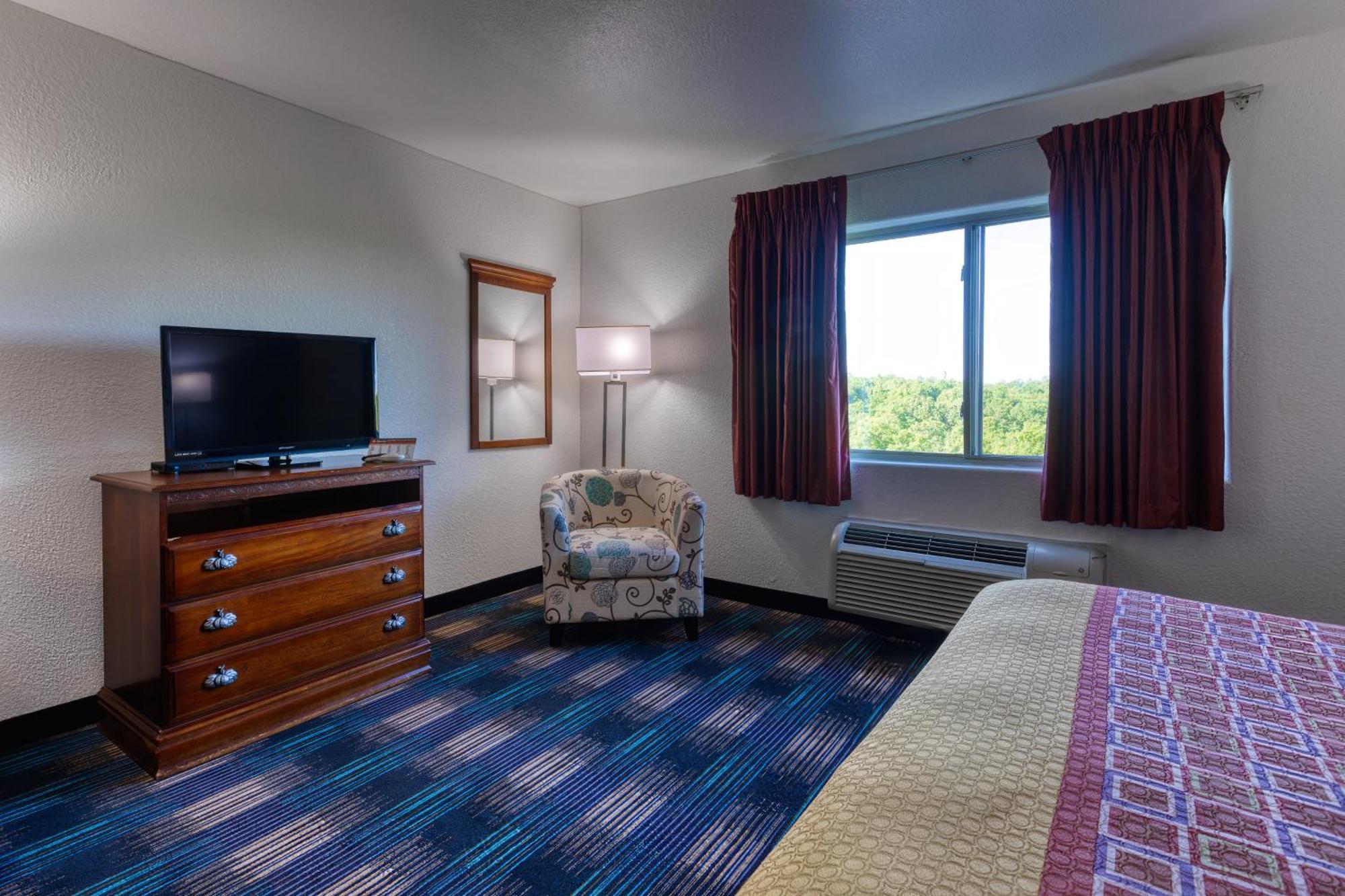 All Towne Suites Saint Robert Esterno foto